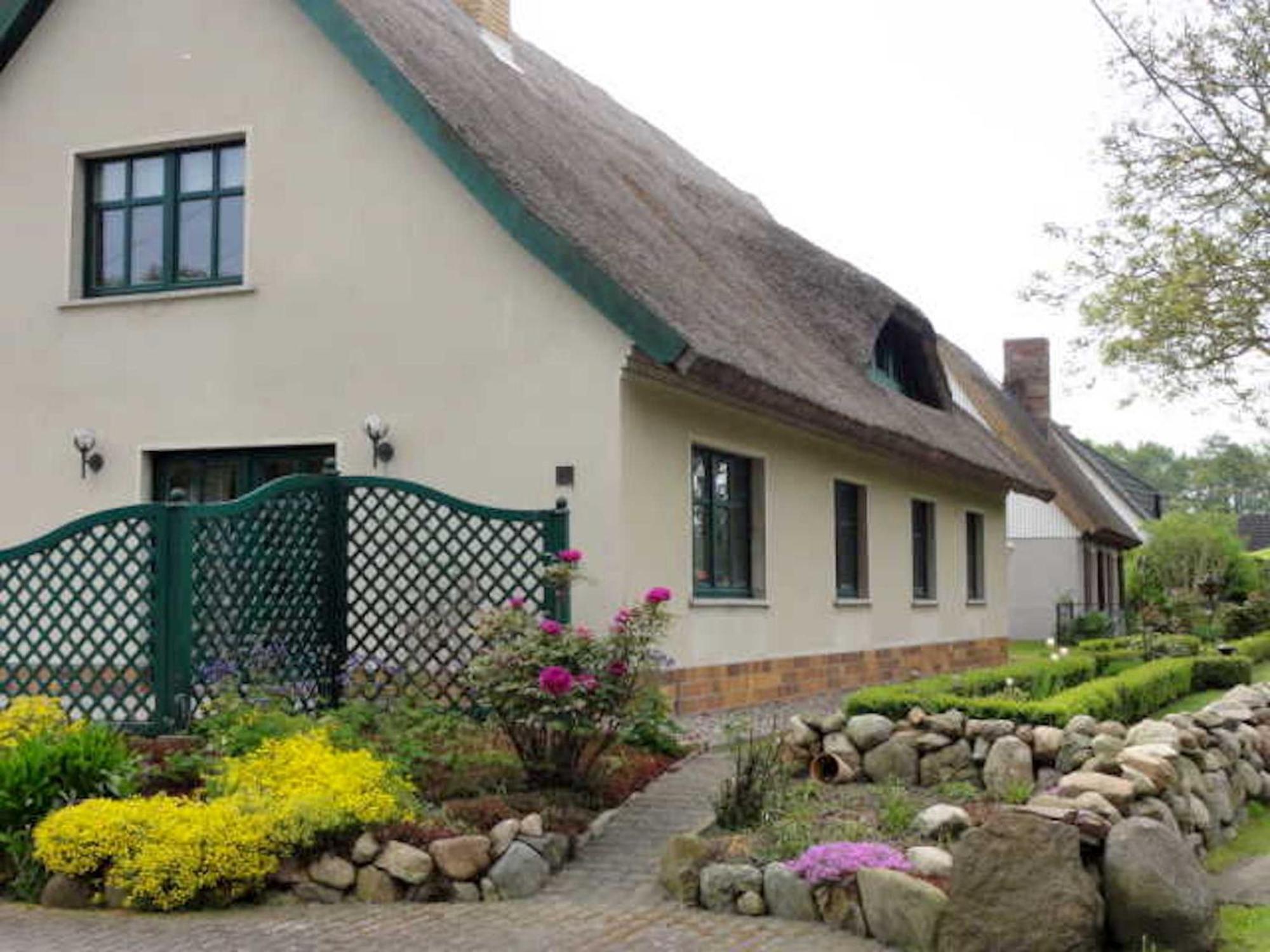Reetdachhaus "Landhaus Ulrich" Lubkow Exterior foto